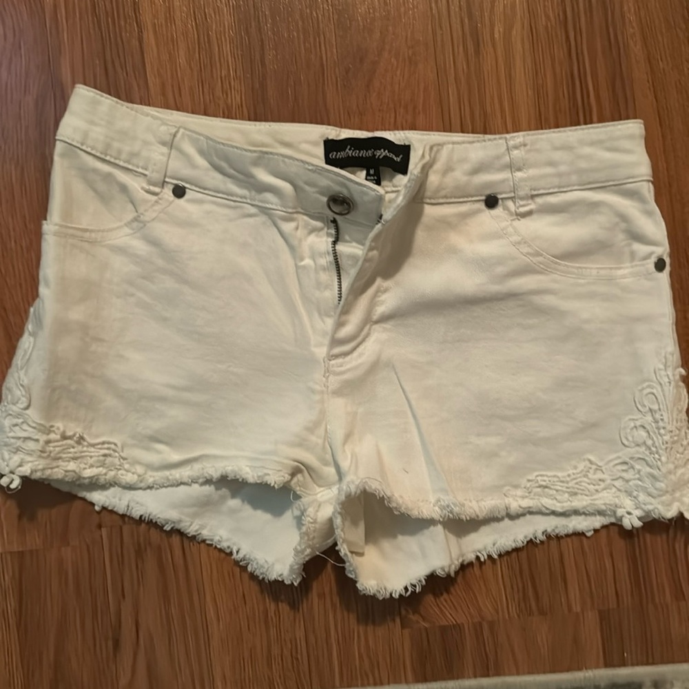 White size medium shorts